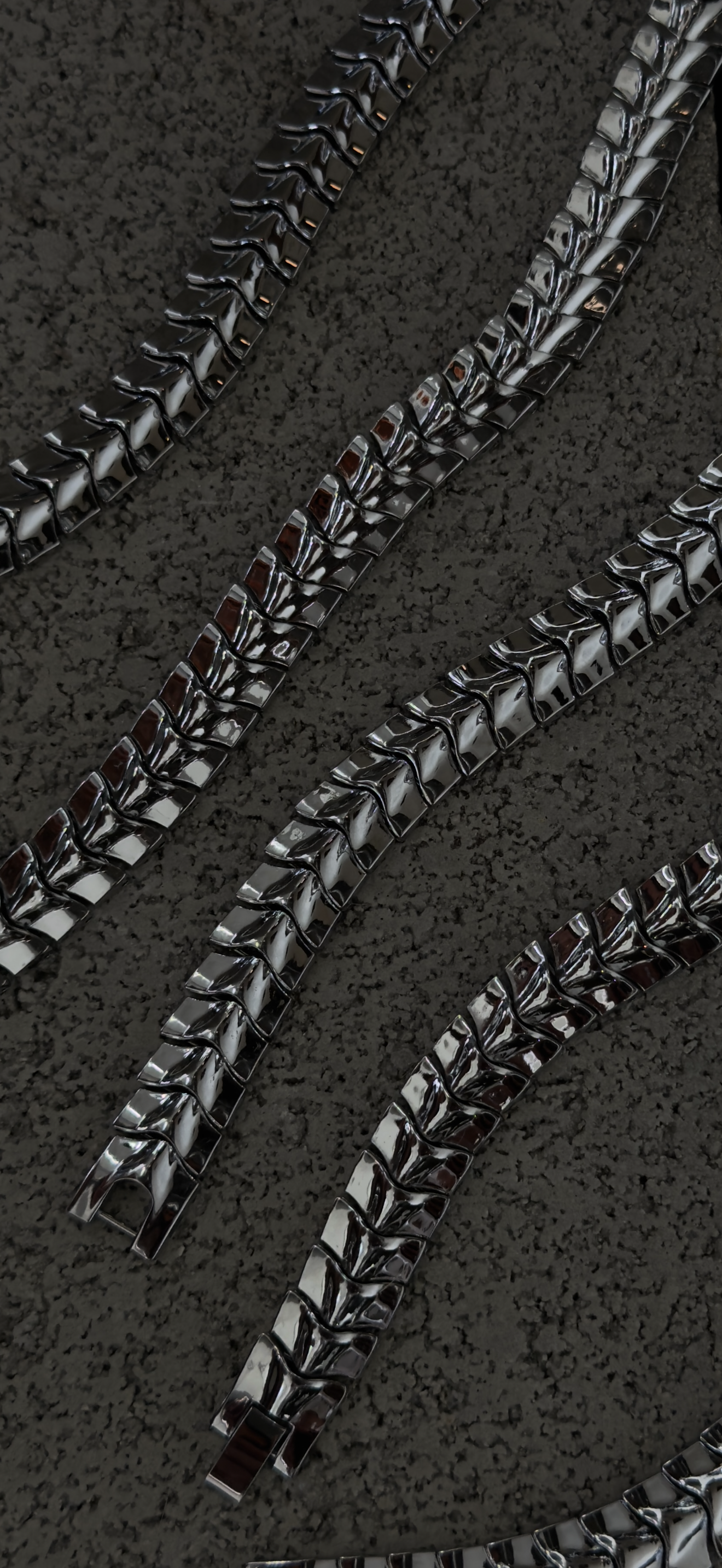 SPINE BRACELET